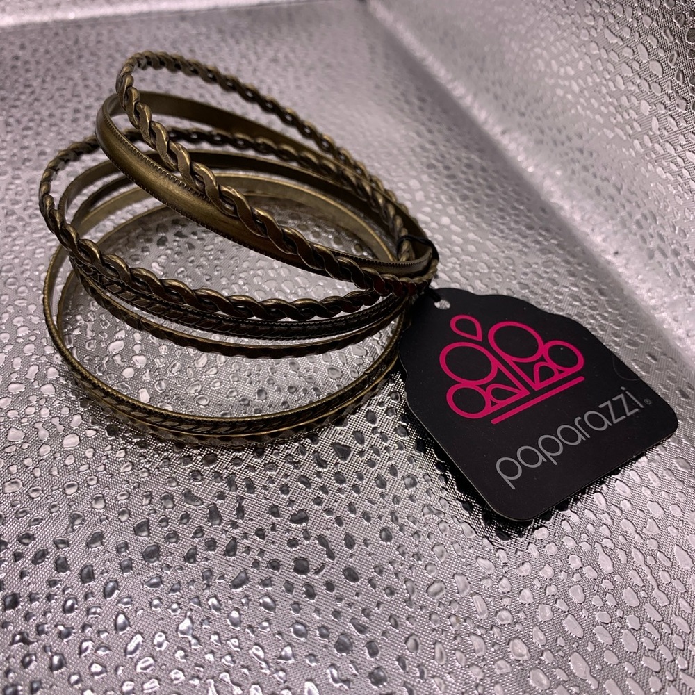 Paparazzi Antiqued Bronze Textured Bangle Set
